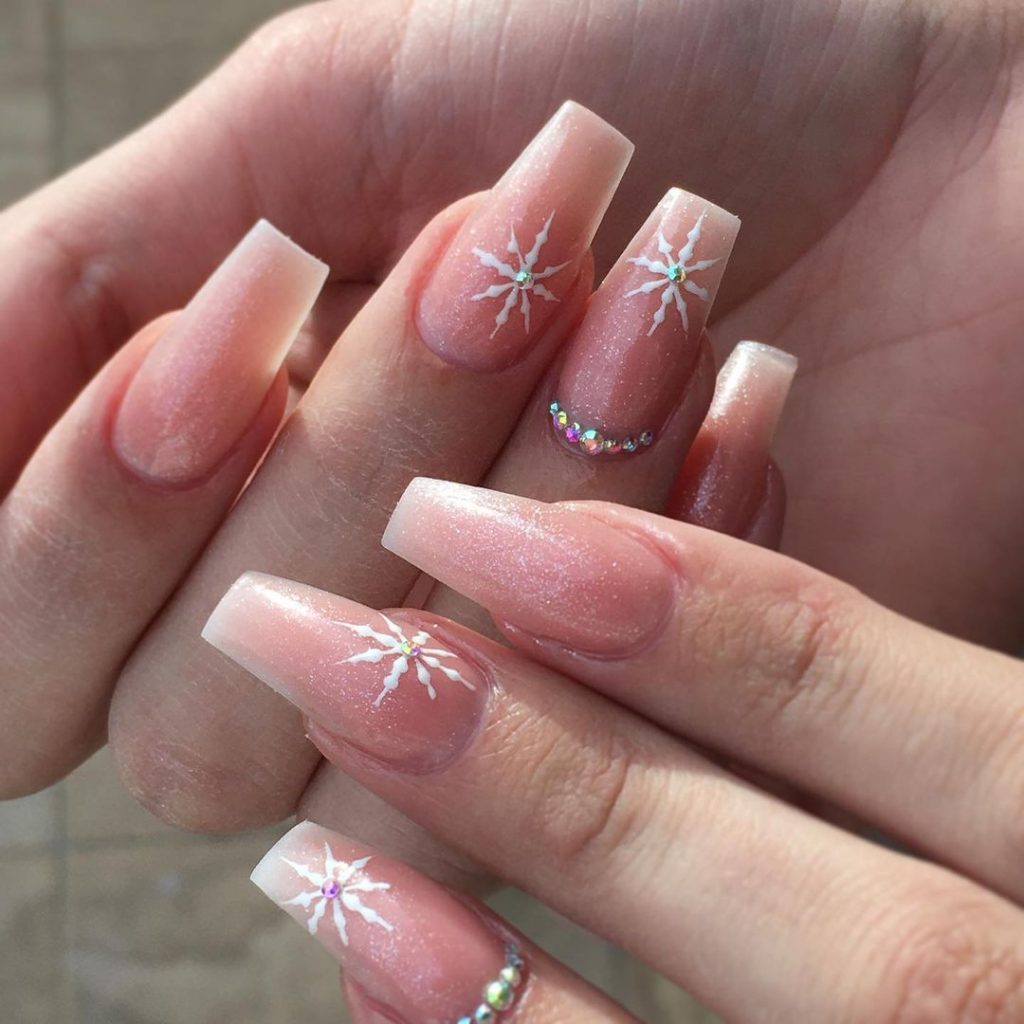 mau-nail-dep-cho-mua-giang-sinh-8-1024x1024